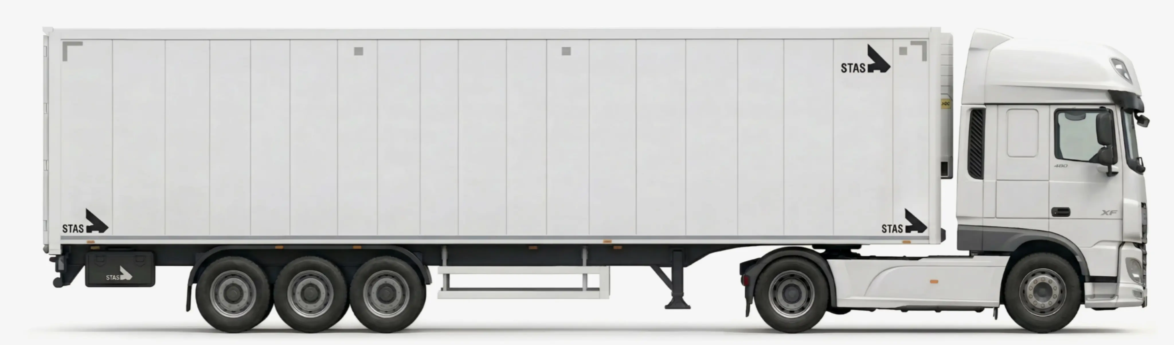 DAF XF z naczepą STAS - widok z boku